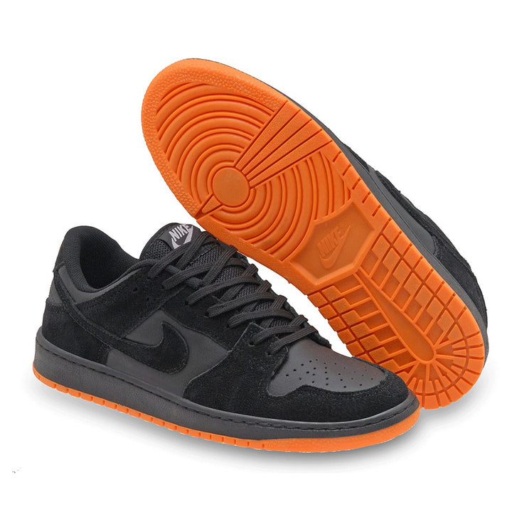 Tênis Sb Dunk Low Preto / Laranja