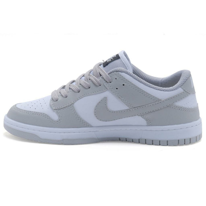 Tênis Sb Dunk Low Cinza / Branco