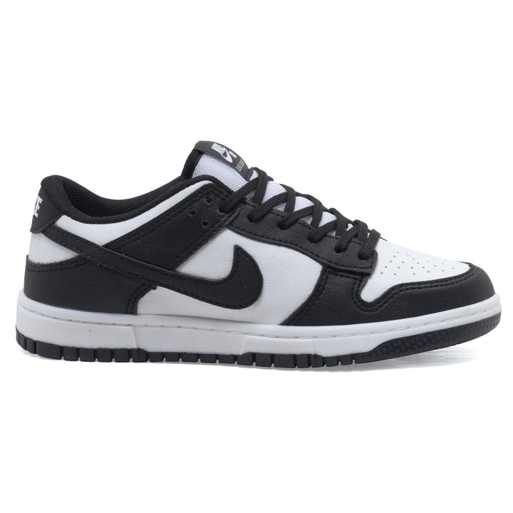 Tênis Sb Dunk Low Preto / Branco